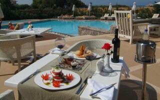 Restia Suites Exclusive Resort Hotel