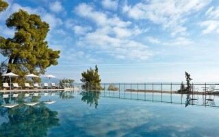 Kontokali Bay Spa & Hotel