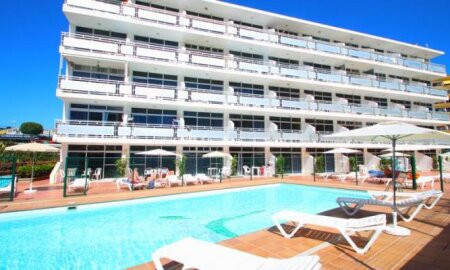 Strelitzias Apartments