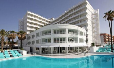 Gold by Marina Hotel