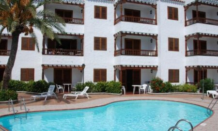 Las Orquideas Apartments