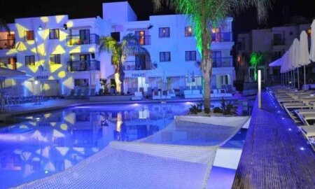 Tsokkos Holiday Apartments