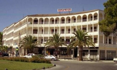 Arcos Playa Apartments