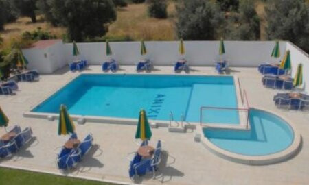 Anixis Apartments