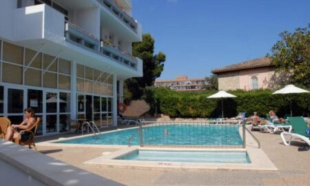 Marthas Suite Apartments