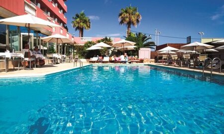 Fergus Paraiso Beach Hotel