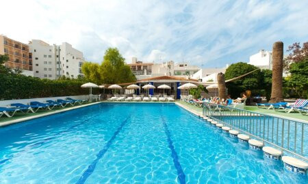 The Red Hotel by Ibiza Feeling