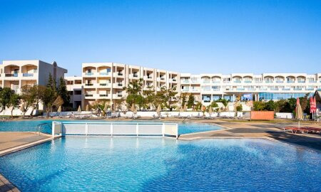 Sovereign Beach Hotel