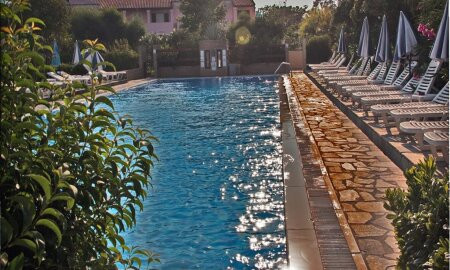 Nireas Studios & Apartments