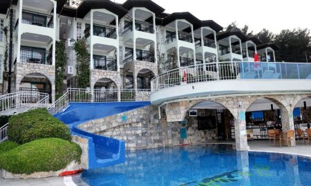 Club Aquarium Apartments