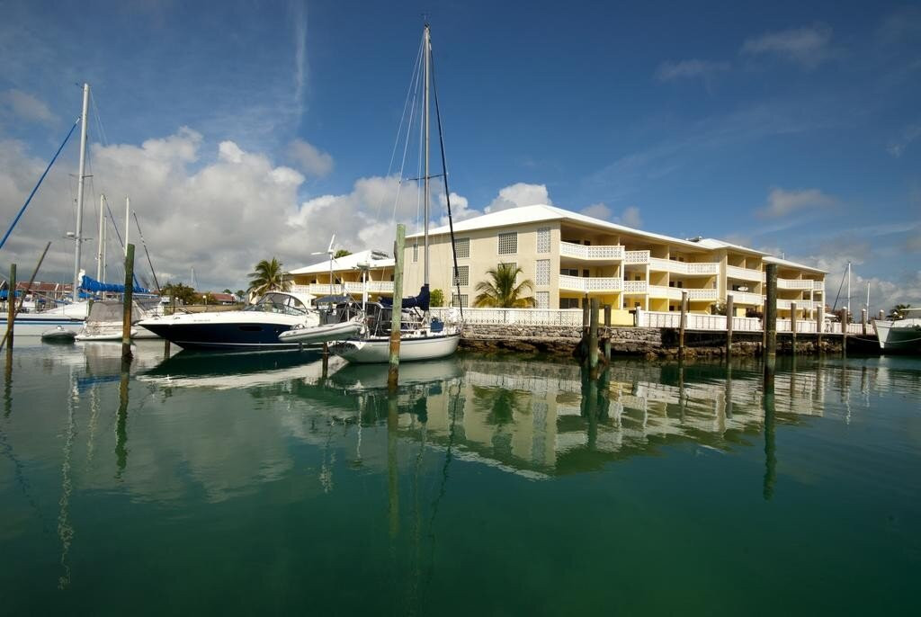 coral-reef-yacht-club