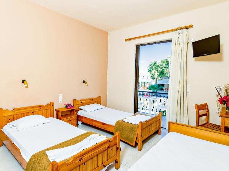plaza hotel zante