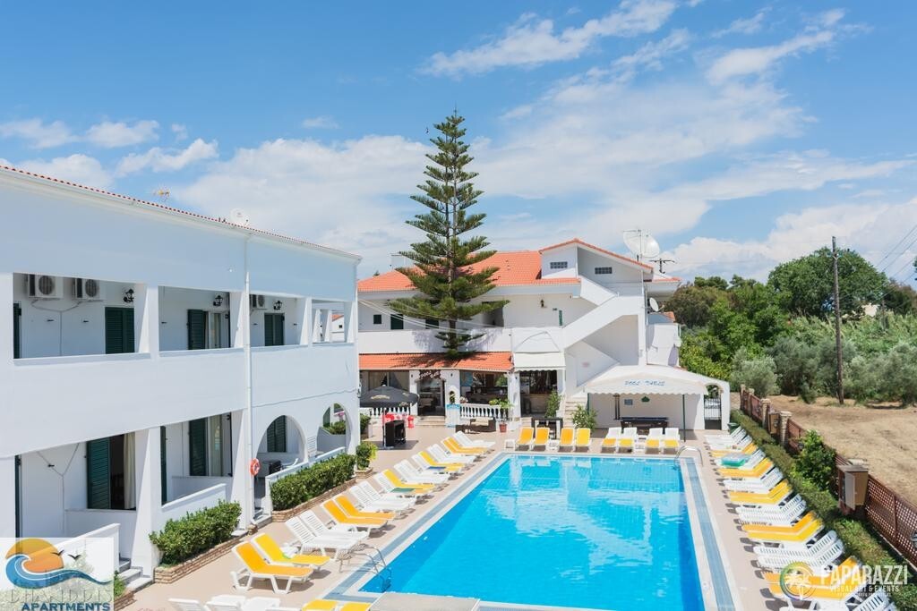 Chandris Apartments, Kavos, Corfu