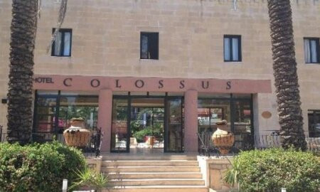 Colossus Hotel