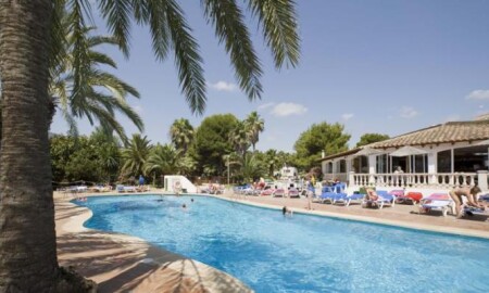 Ola Club Cecilia Apartments