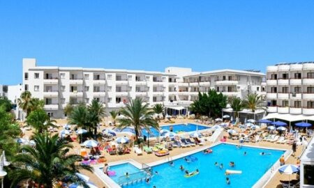 Coral Star Aparthotel