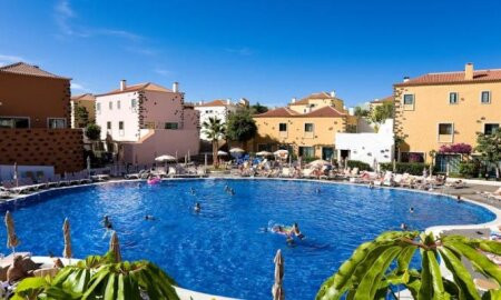 Isabel Family Hotel & Apartments