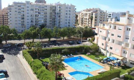 Castelos da Rocha Apartments