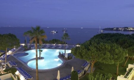 Ponent Mar Aparthotel