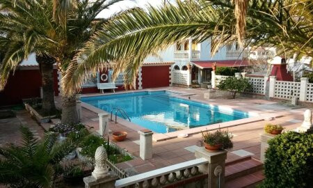 Las Belisas Apartments