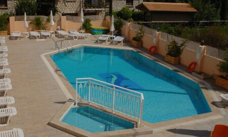 La Sirena Apartments